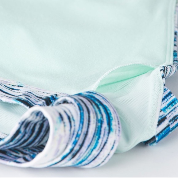 Lululemon Pure Practice Bra 6 0259 - Picture 5 of 10